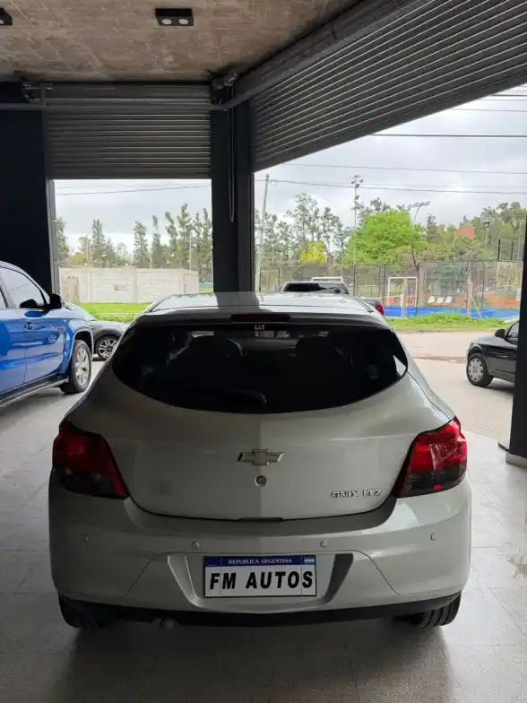 Chevrolet Onix 1.4 Ltz 98Cv 2017 - foto 5