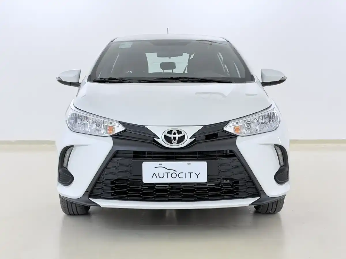 Toyota Yaris 1.5 Xs Cvt 5P 2026 - foto 2