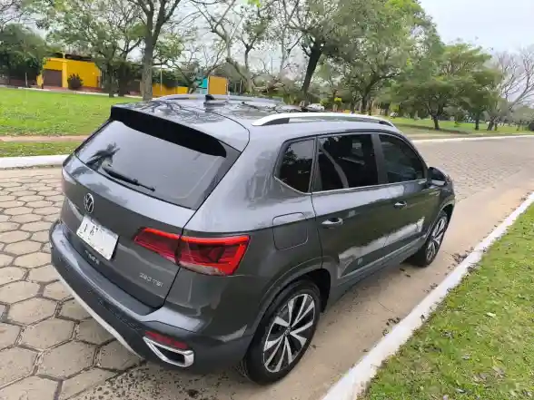Volkswagen Taos 1.4 250 Tsi Highline 2022 - foto 3