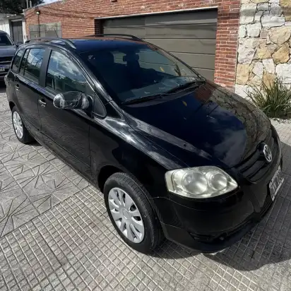 Volkswagen Suran 1.6 I Comfortline 90A 2010 - foto 1