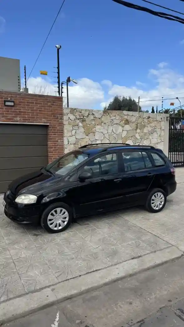 Volkswagen Suran 1.6 I Comfortline 90A 2010 - foto 2