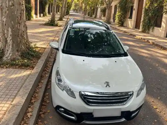 Peugeot 2008 1.6 Feline 2018 - foto 5