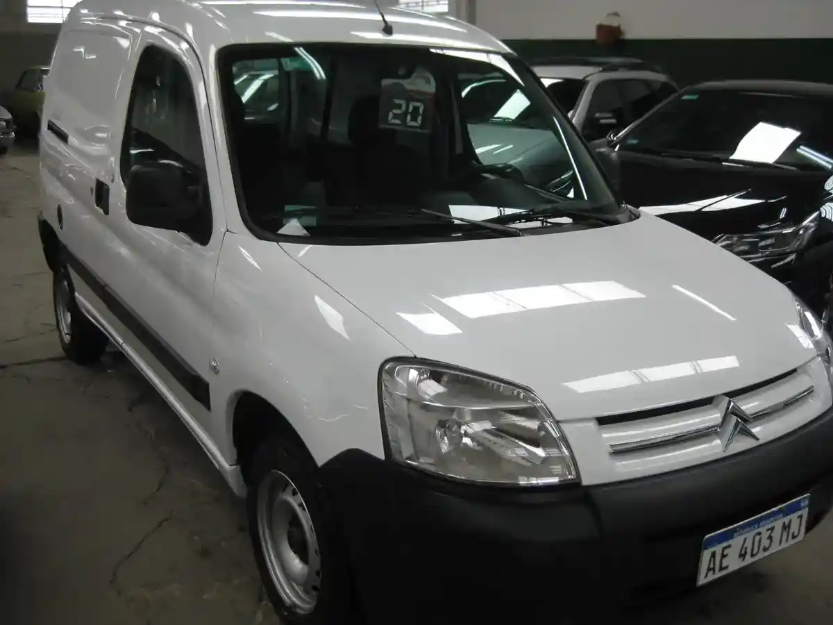 Citroën Berlingo Furgon 1.6 Hdi 92 Bussines 2020 - foto 1