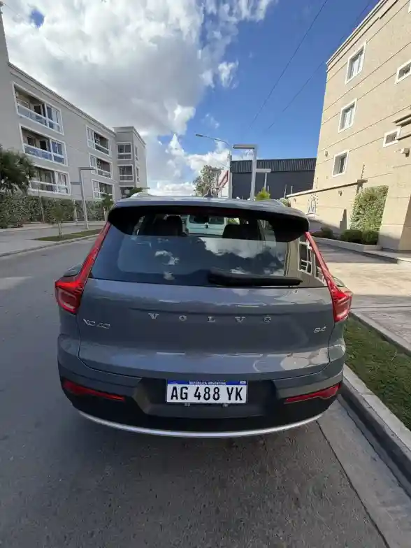 Volvo Xc40 2.0 Mhev B4 Plus Fwd 2024 - foto 2