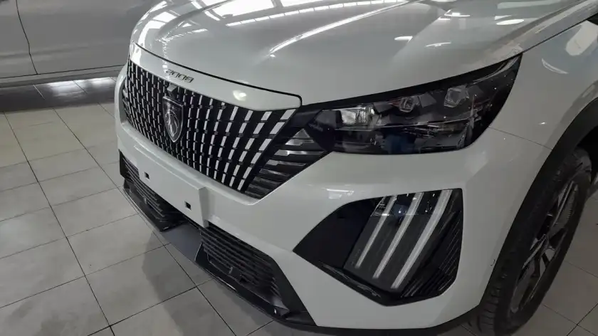 Peugeot 2008 1.0T Gt 2025 - foto 4