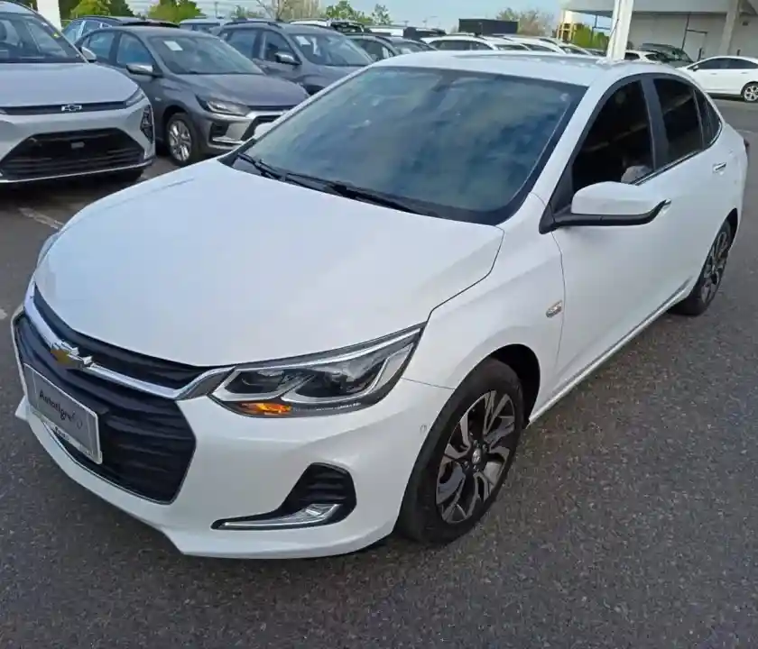Chevrolet Onix Plus 1.0 Turbo Premier At 2023 - foto 1