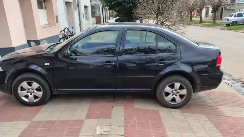 Volkswagen Bora 2.0 Trendline 115Cv 2011 - foto 5