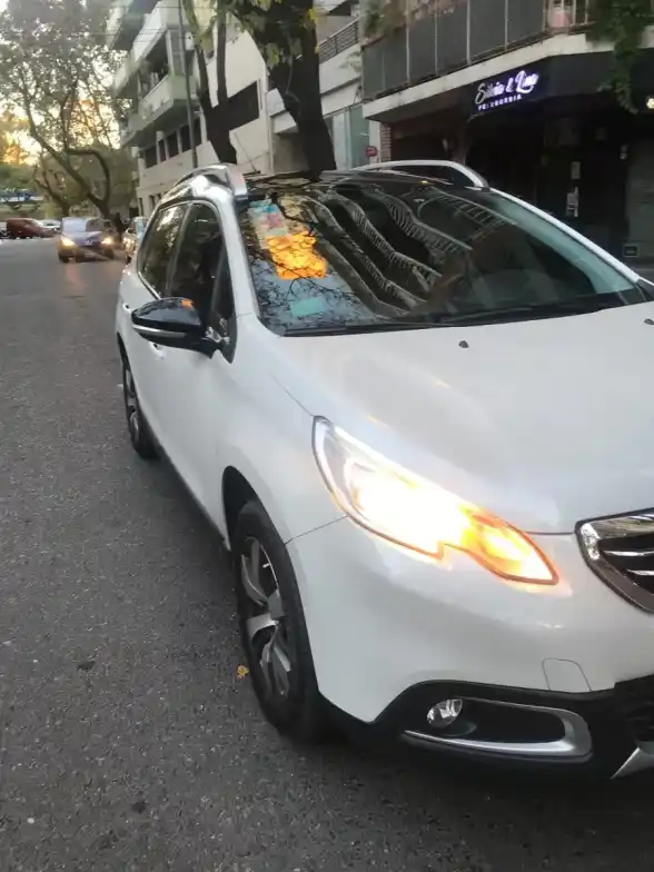 Peugeot 2008 1.6 Feline 2018 - foto 3
