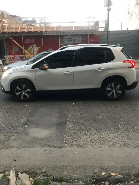 Peugeot 2008 1.6 Feline 2018 - foto 5