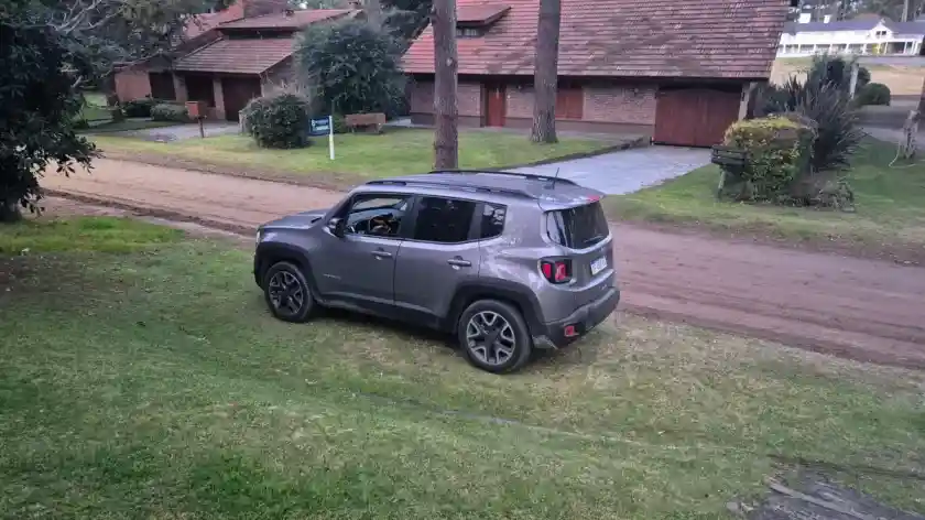 Jeep Renegade 1.8 Longitude At6 2022 - foto 3