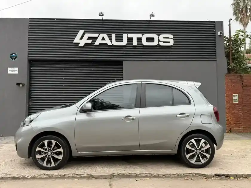 Nissan March 1.6 Advance Media Tech 107Cv 2020 - foto 4