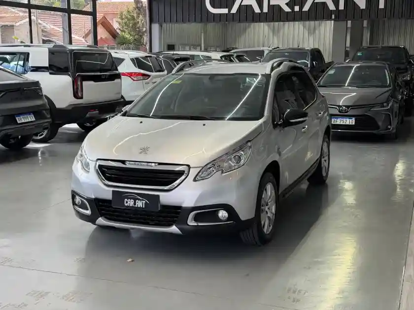 Peugeot 2008 1.6 Allure 2019 - foto 1