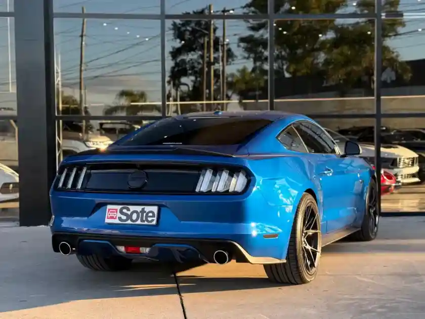 Ford Mustang 5.0 Gt 421Cv 2016 - foto 2