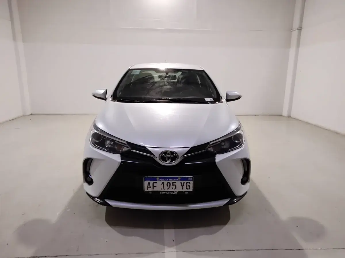 Toyota Yaris 1.5 4 Ptas Xls L/22 2022 - foto 2