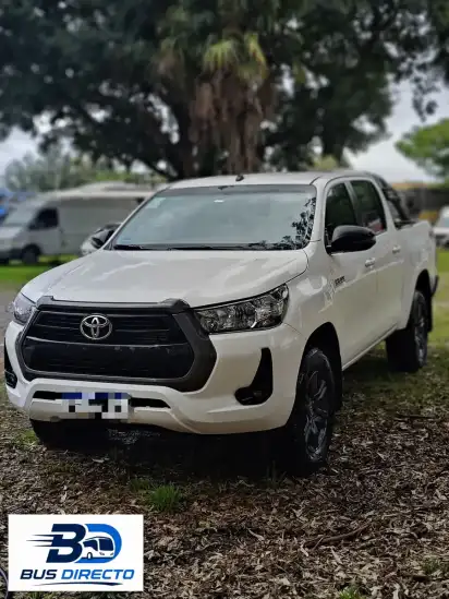 Toyota Hilux 2.8 D/Cab 4X4 D 2025 - foto 1