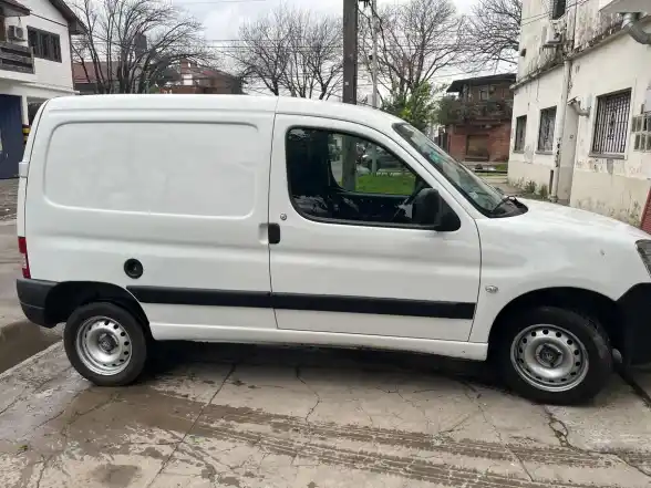 Peugeot Partner 1.4 Furgon Confort 2016 - foto 2