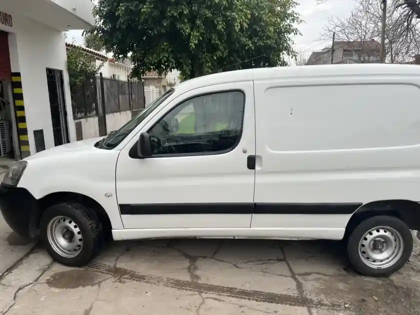 Peugeot Partner 1.4 Furgon Confort 2016 - foto 3
