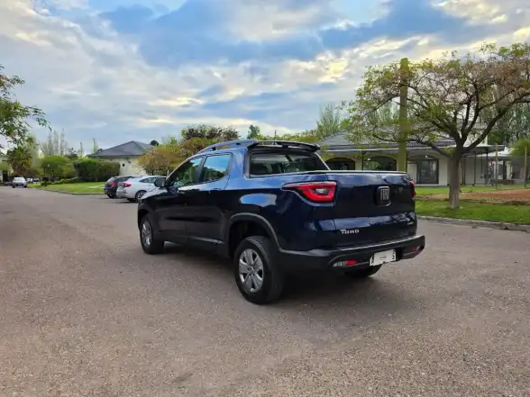 Fiat Toro 1.8 Freedom 4X2 At 2020 - foto 5