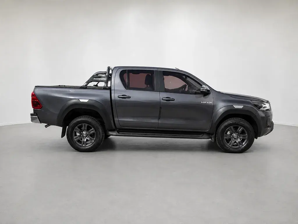 Toyota Hilux L/21 2.8 Dc 4X2 Tdi Srv 2022 - foto 2