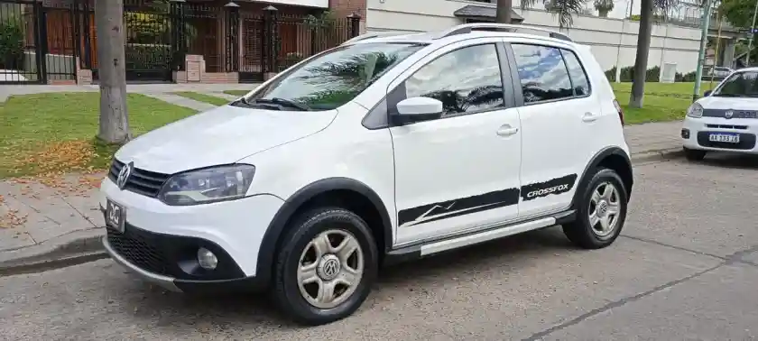 Volkswagen Crossfox 1.6 Comfortline 2010 - foto 1