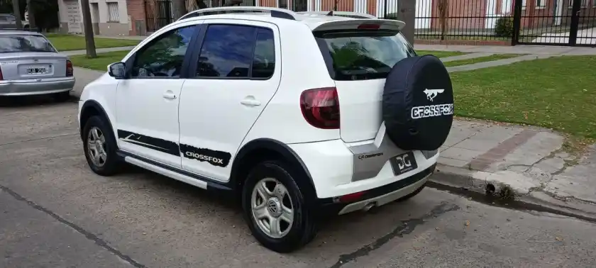 Volkswagen Crossfox 1.6 Comfortline 2010 - foto 3