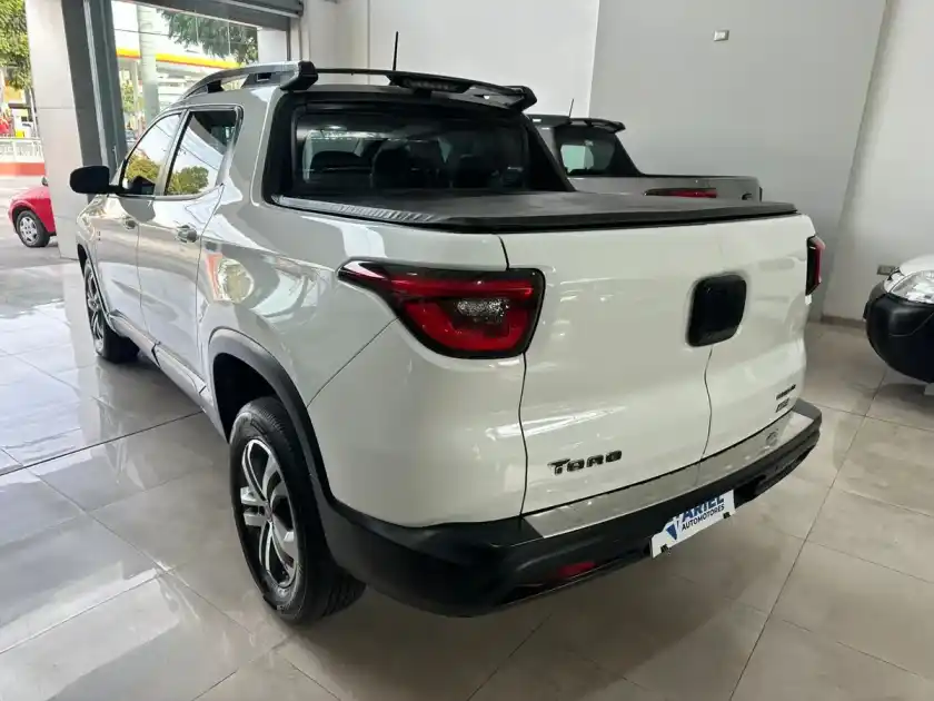 Fiat Toro 2.0 Freedom 4X4 2017 - foto 3