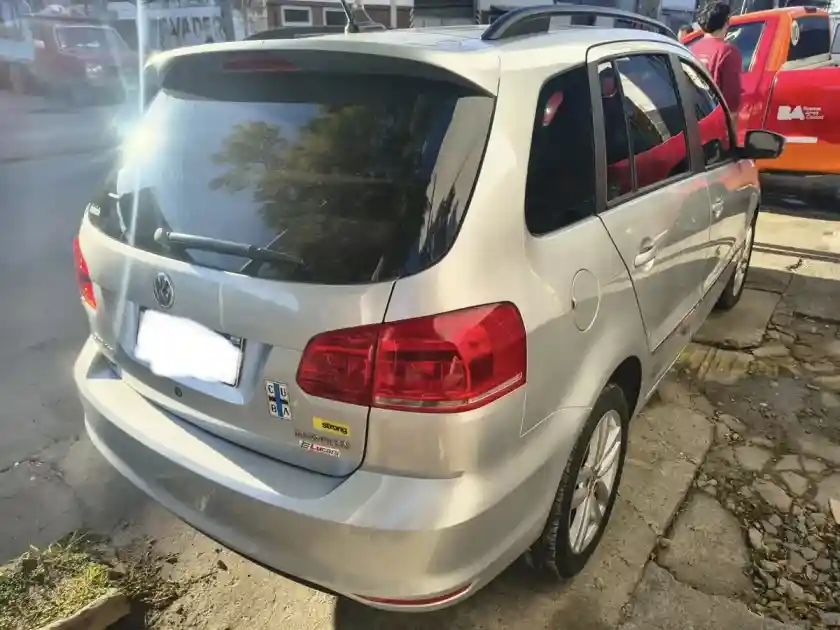 Volkswagen Suran 1.6 Imotion Highline 110Cv 2017 - foto 5