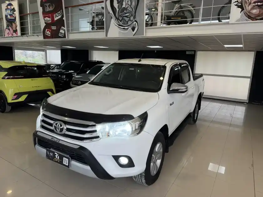 Toyota Hilux Pick-Up 2.8 Cd Srv 177Cv 4X4 At 2017 - foto 1