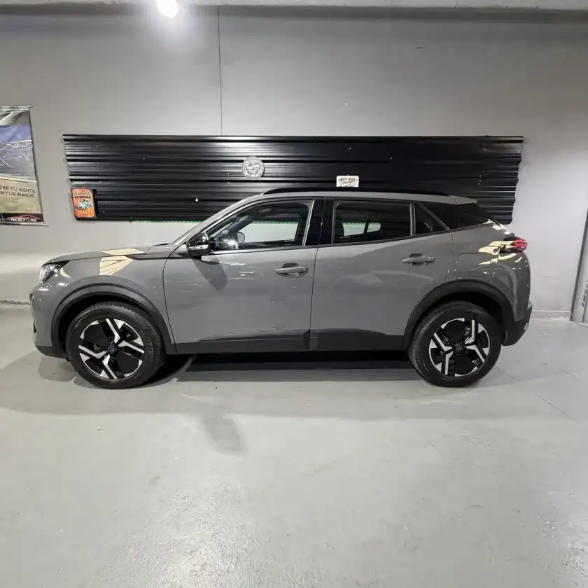 Peugeot 2008 1.0T Active 2024 - foto 2