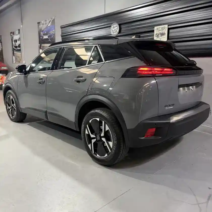 Peugeot 2008 1.0T Active 2024 - foto 3