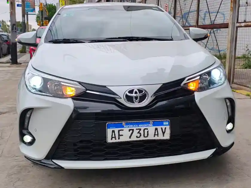 Toyota Yaris Xls 1.5 .S 2023 - foto 1