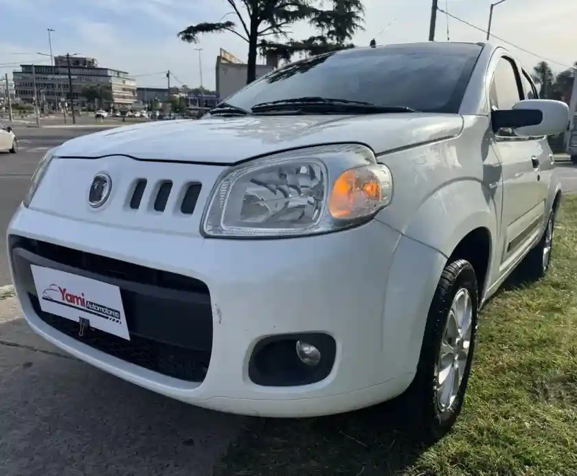 Fiat Uno 1.4 Attractive 2011 - foto 1