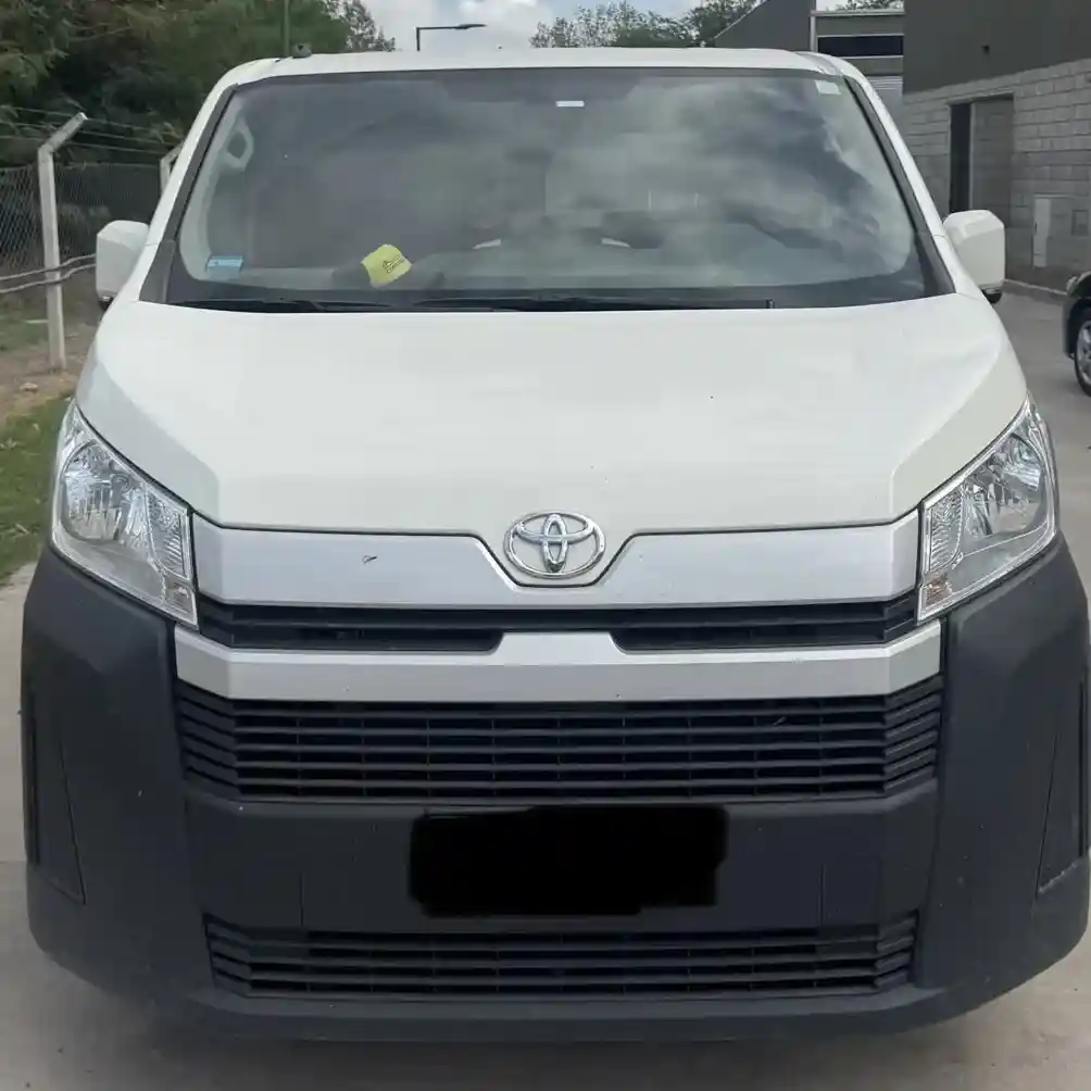 Toyota Hiace 2.8 Tdi Furgón 6At L1H1 3A 4P 2023 - foto 4