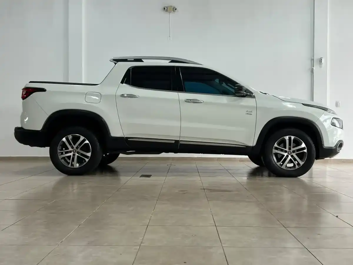 Fiat Toro 2.0 Volcano 4X4 At 2017 - foto 4