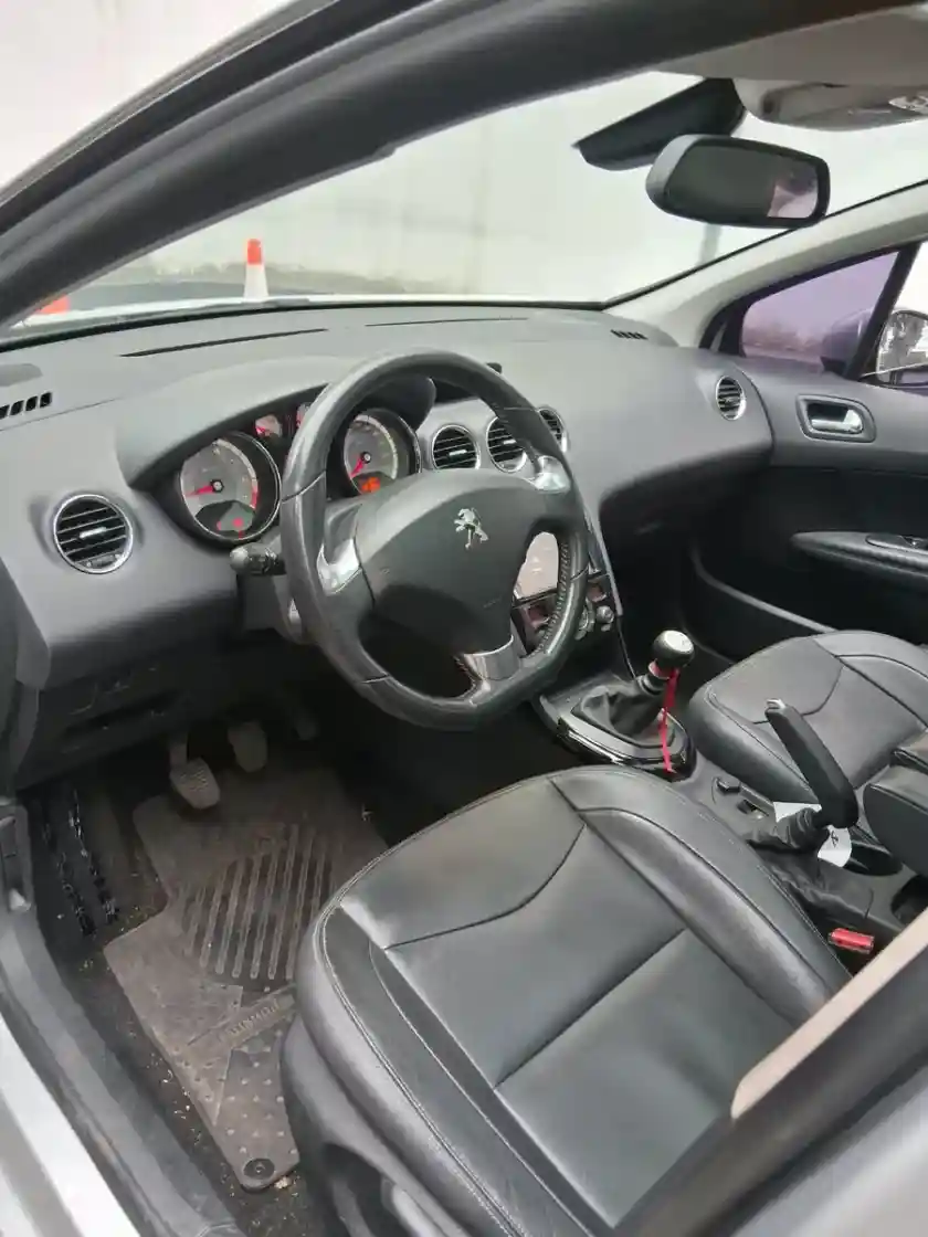 Ford Fiesta Kinetic 1.6 Design Sedan 120Cv Trend Plus 2013 - foto 5