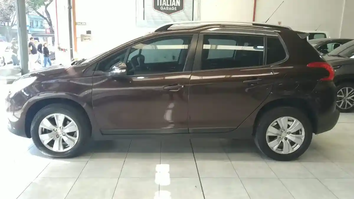 Peugeot 2008 Allure (C) 2017 - foto 4