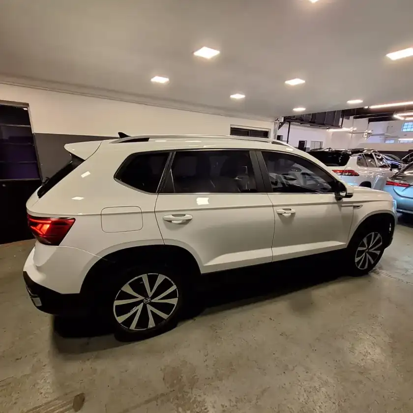 Volkswagen Taos 1.4 250 Tsi Highline 2023 - foto 4