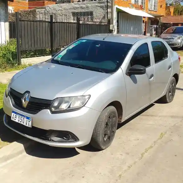 Renault Logan 1.6 Authentique Plus 85Cv 2018 - foto 1