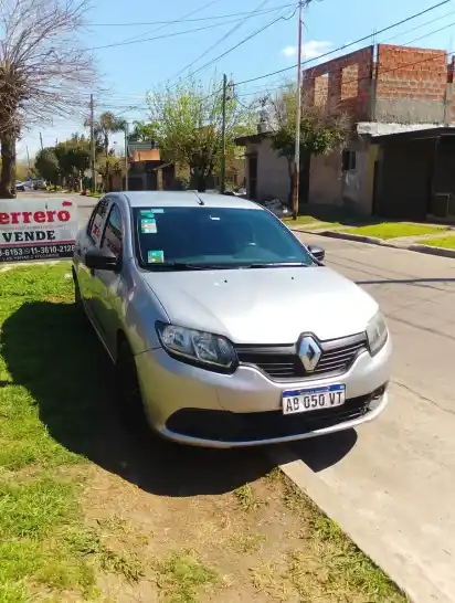 Renault Logan 1.6 Authentique Plus 85Cv 2018 - foto 5
