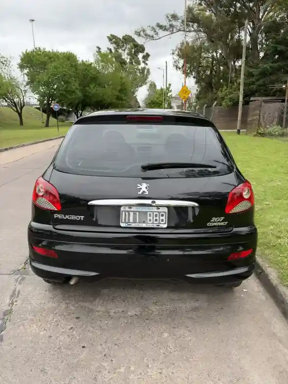 Peugeot 207 1.4 Active 75Cv 2013 - foto 5