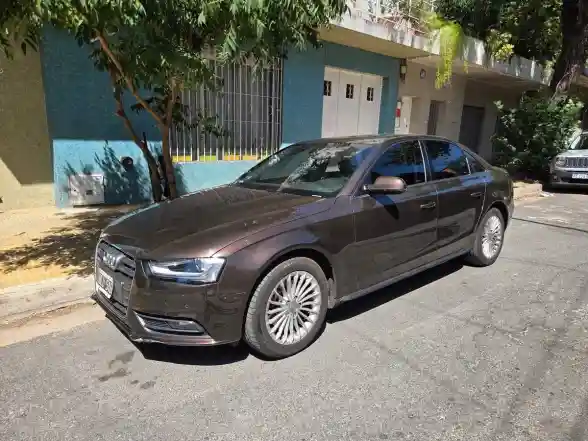 Audi A4 1.8 Tfsi Sport Cuero 2013 - foto 3