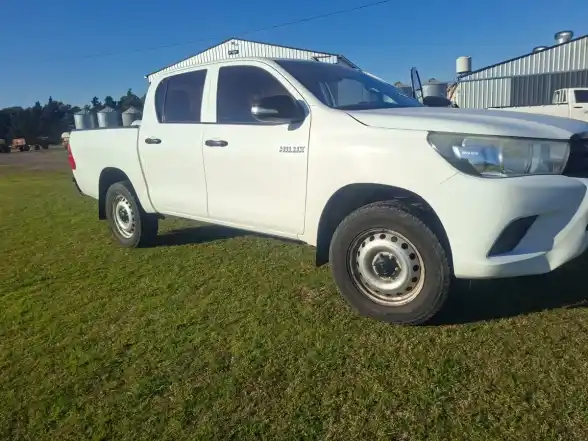 Toyota Hilux 2.4 Cd 150Cv 4X2 2017 - foto 3