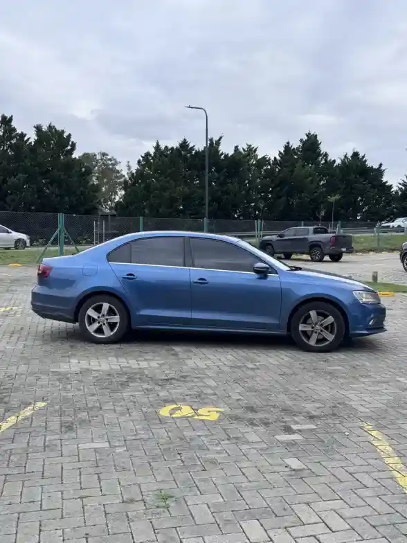 Volkswagen Vento 1.4 Highline 150Cv At 2017 - foto 2