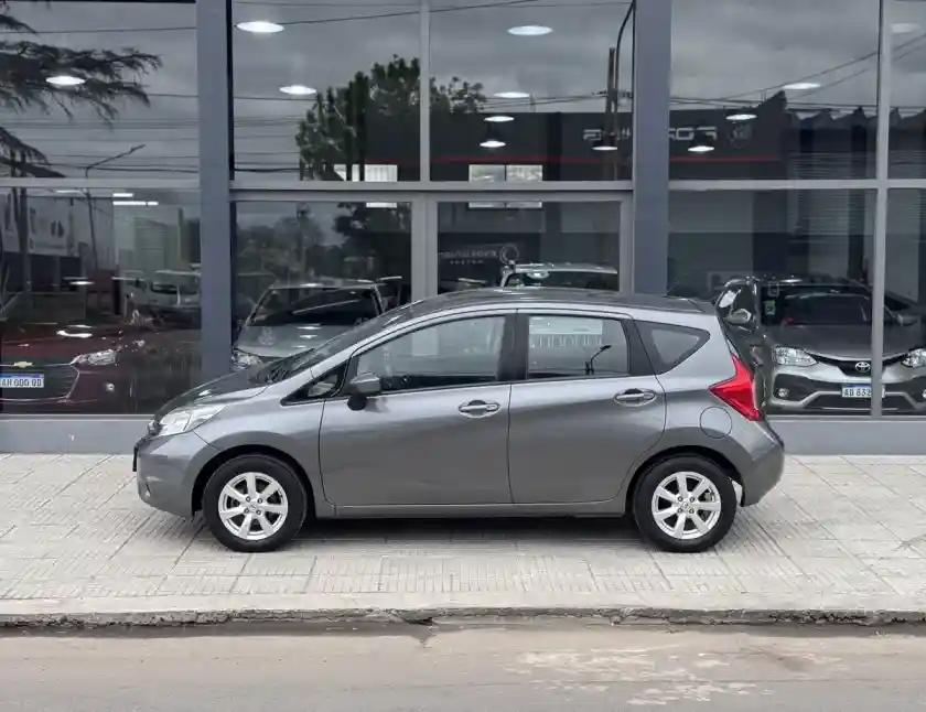 Nissan Note 1.6 Sense 110Cv 2017 - foto 4