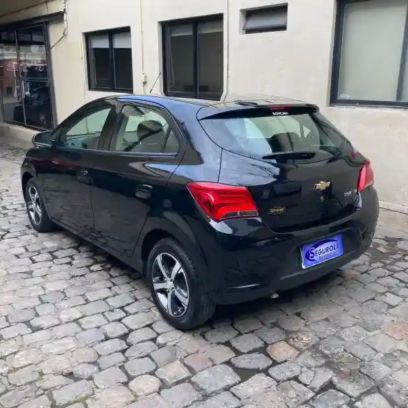 Chevrolet Onix 1.4 Ltz 98Cv 2017 - foto 3