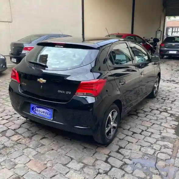 Chevrolet Onix 1.4 Ltz 98Cv 2017 - foto 4