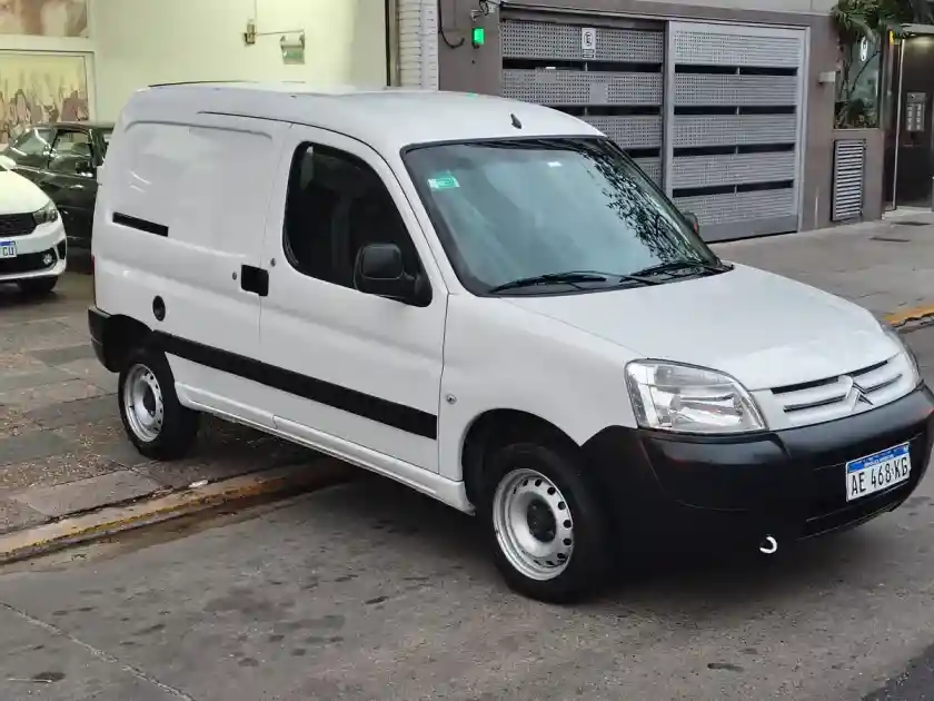 Citroën Berlingo Furgon 1.6 Hdi 92 Bussines 2020 - foto 2
