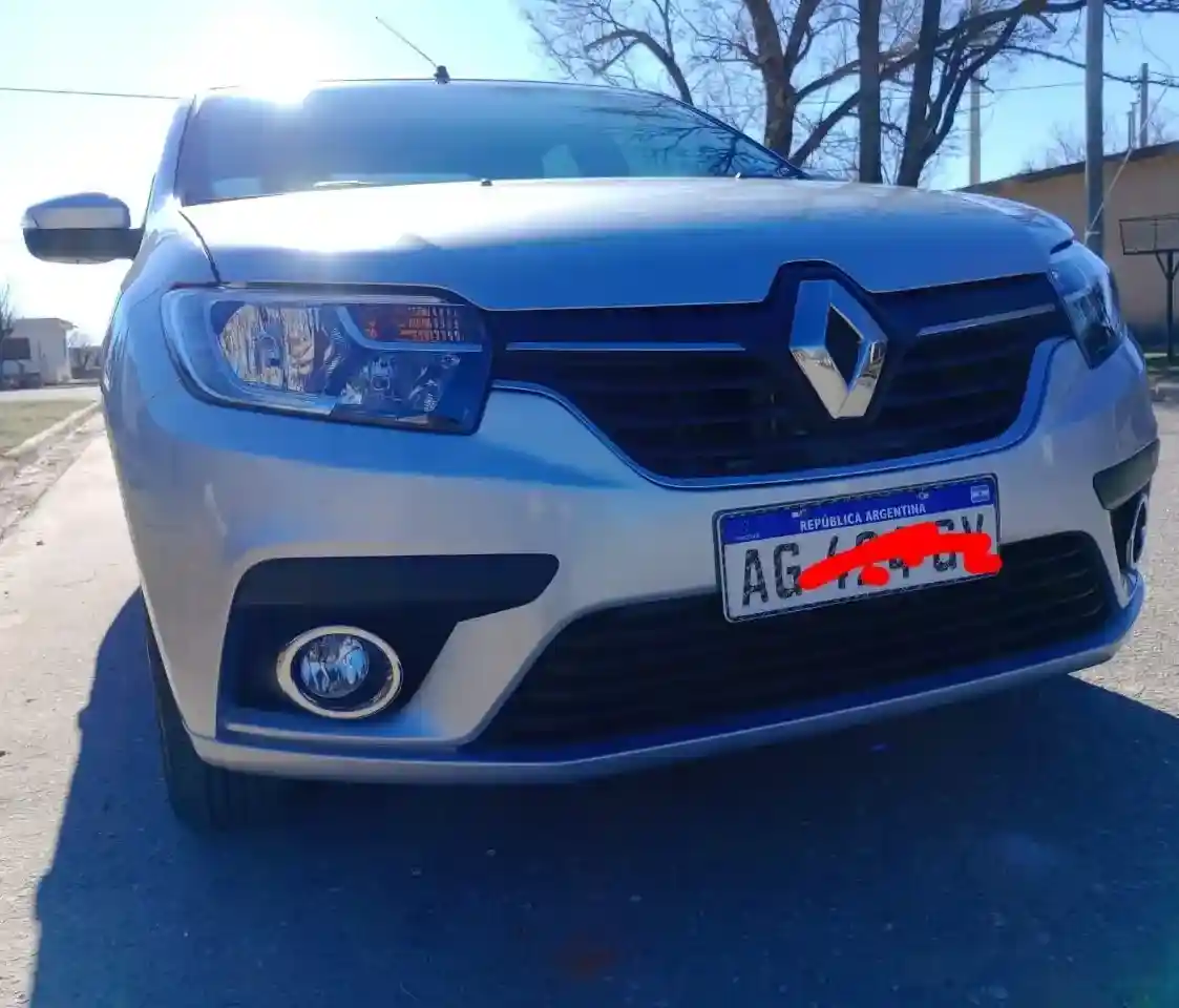 Renault Logan 1.6 16V Intense Con Gnc 2024 - foto 1