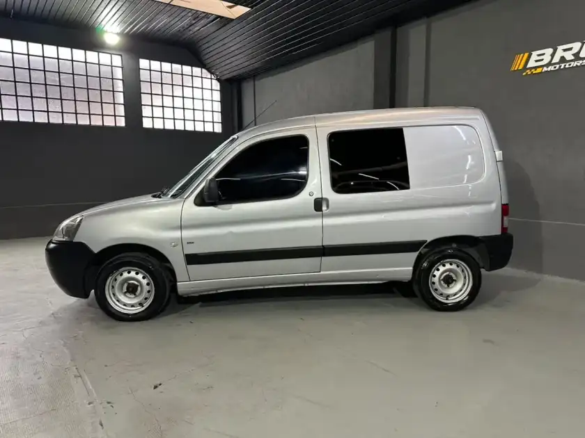 Peugeot Partner 1.4 Furgon Confort 5As 2016 - foto 5