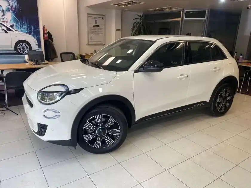 Fiat 600 Hybrid 1.2 E Dct 2025 - foto 3